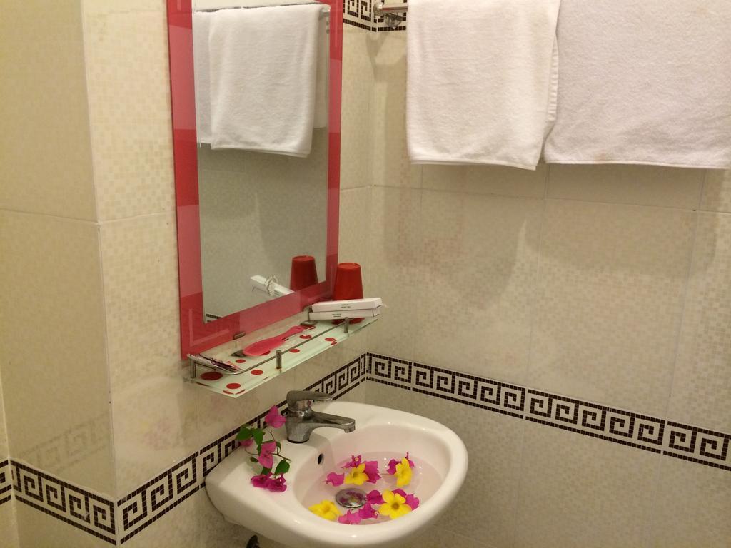 Bao Tien Mini Hotel Phan Thiết Buitenkant foto